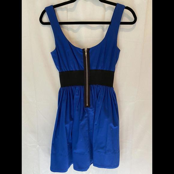New Aqua Blue Party Dress Fitted Waist From Bloomingdales Size Small $88 - Picture 4 of 4